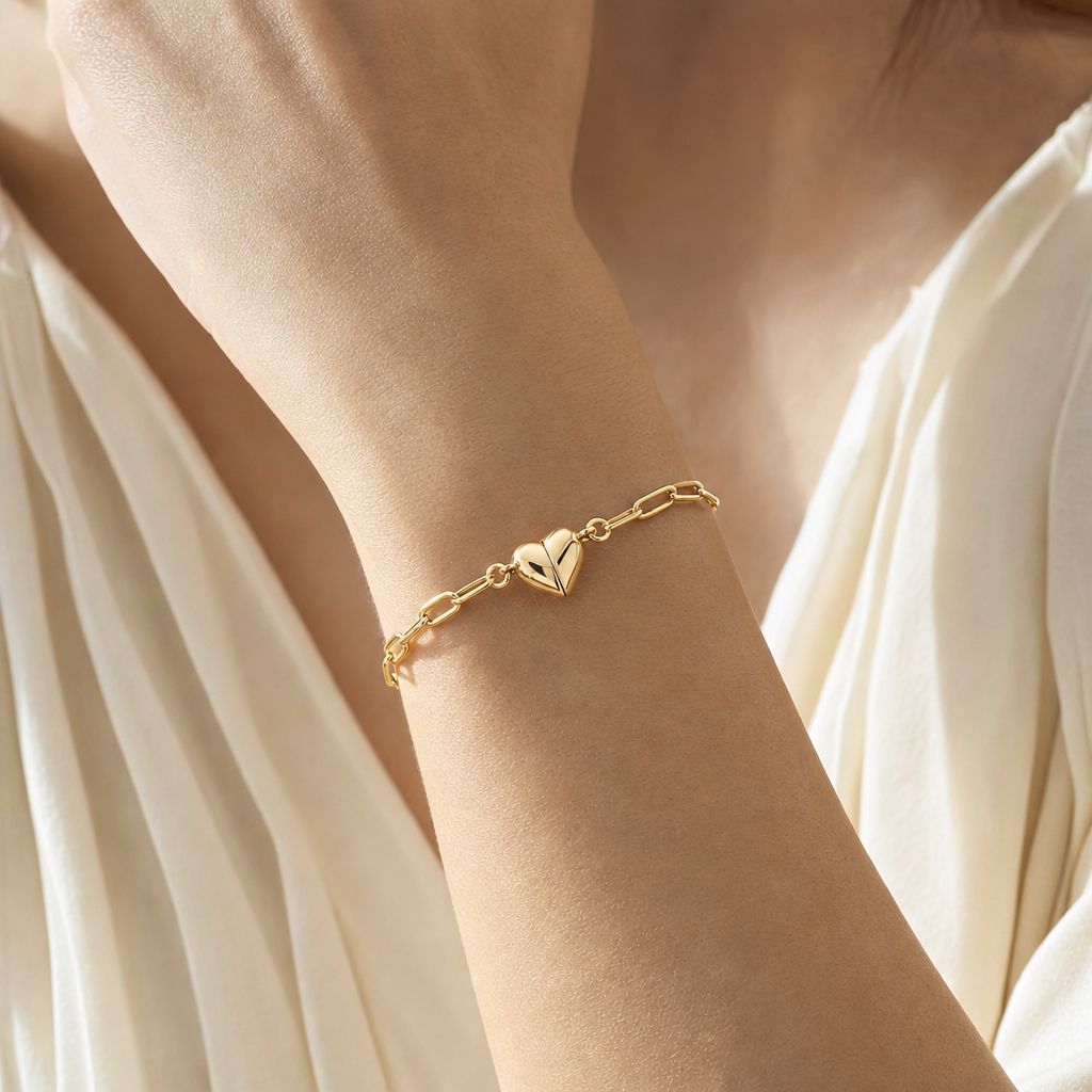 Bella Magnet Heart Bracelet